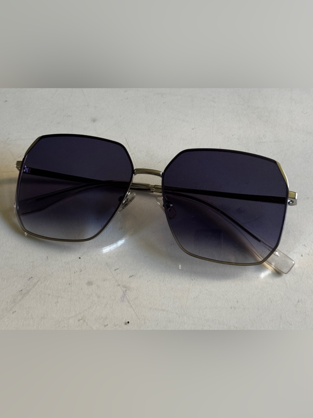 Horien Sunglasses Like New